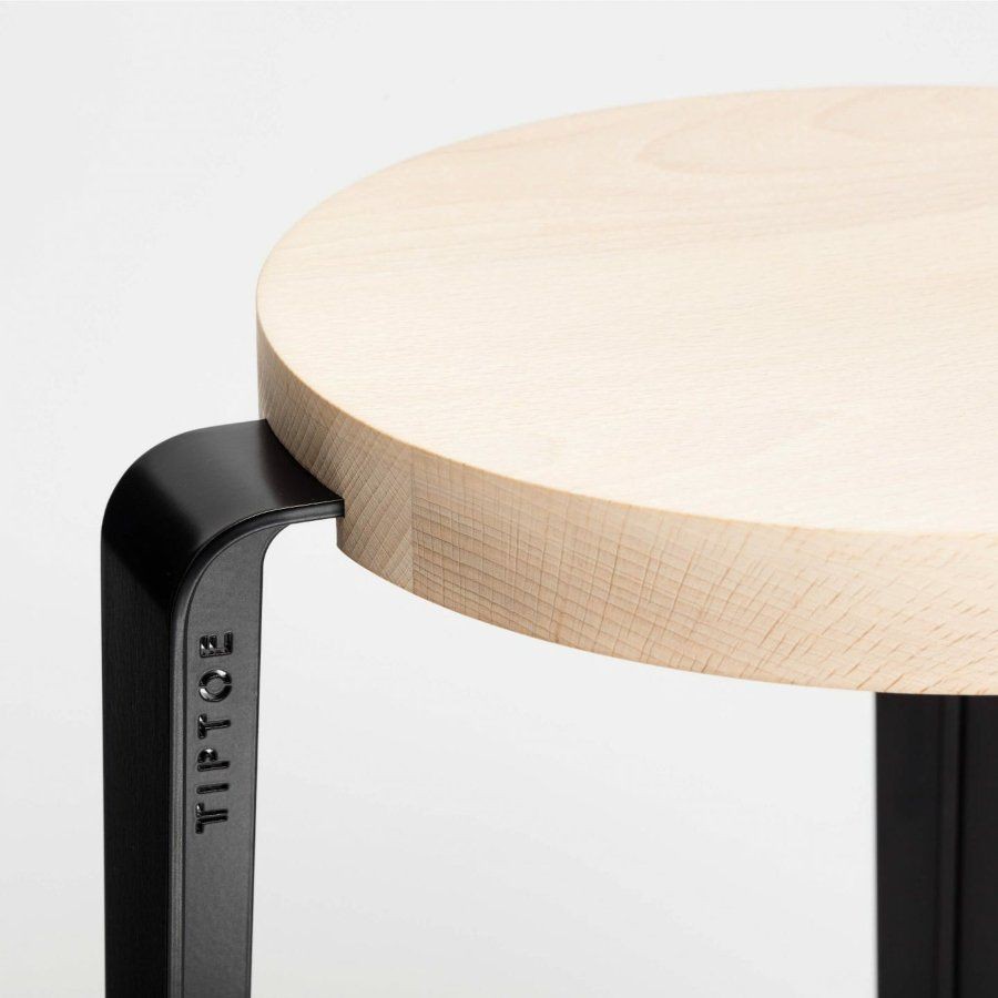Tiptoe LOU stool – Solid Beech - closeup--25