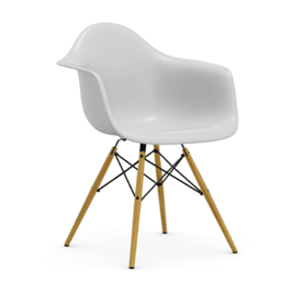 Vitra DAW Eames Plastic Armchair - 85 cotton white RE - Ahorn gelblich--12