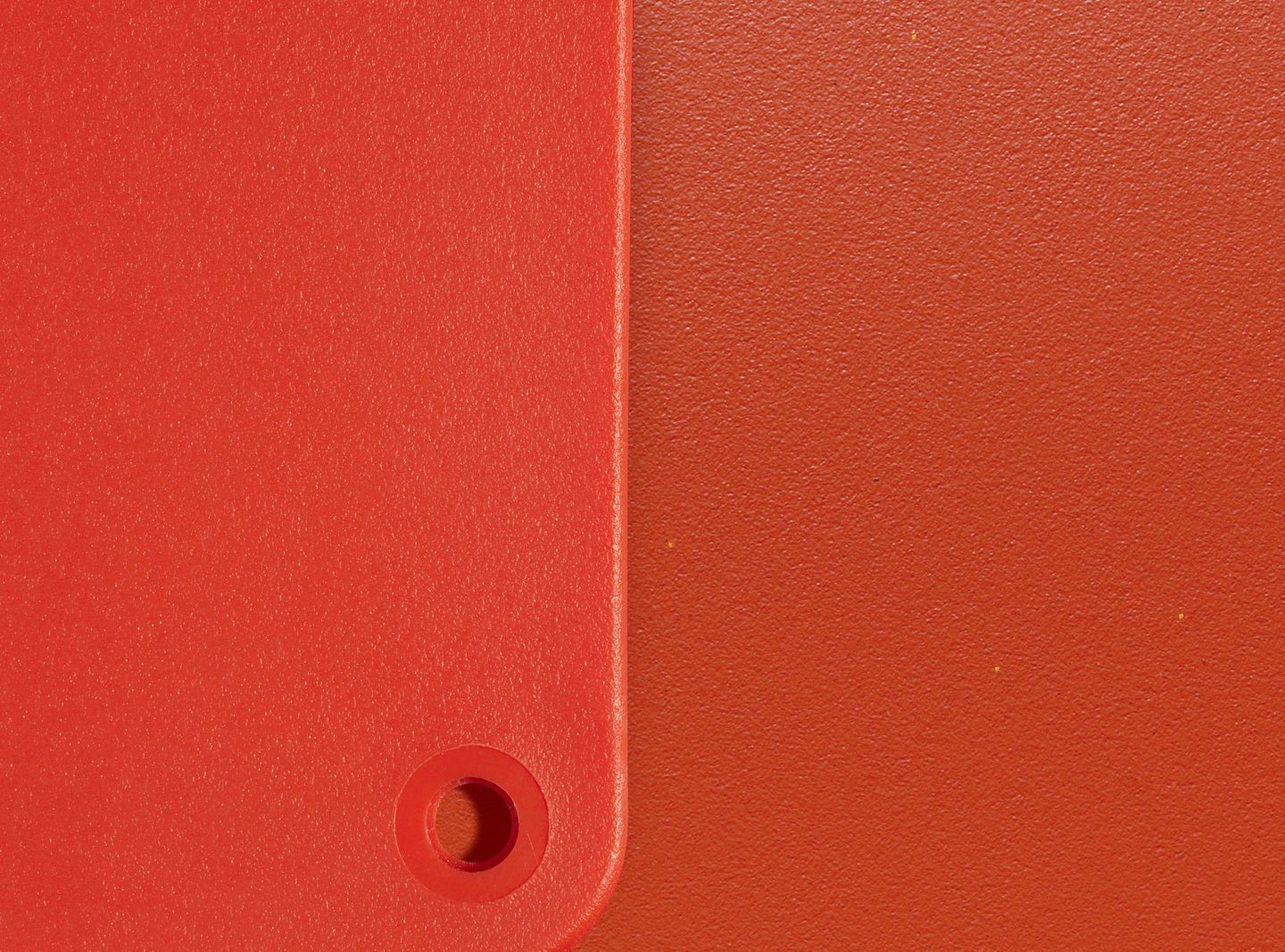 Vitra DAW Eames Plastic Armchair - 03 poppy red RE (links) vs. 03 poppy red RE (rechts-Neu)--43