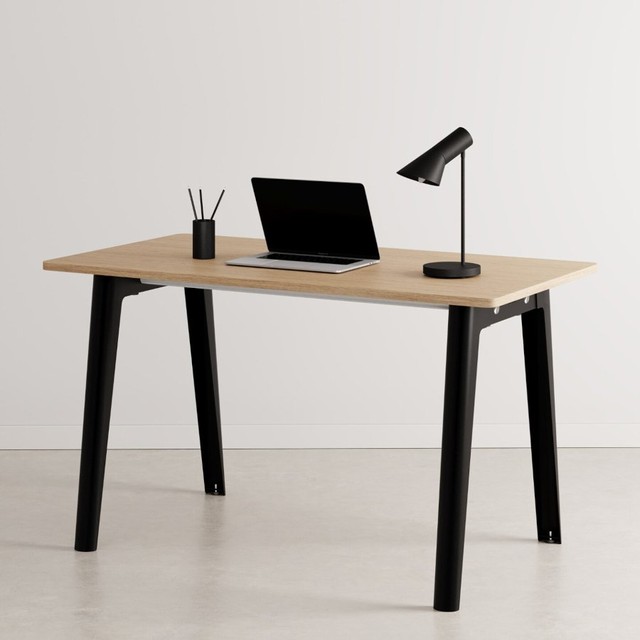Tiptoe NEW MODERN desk – eco–certified wood